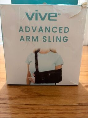 Vive Advanced Arm Sling - Black